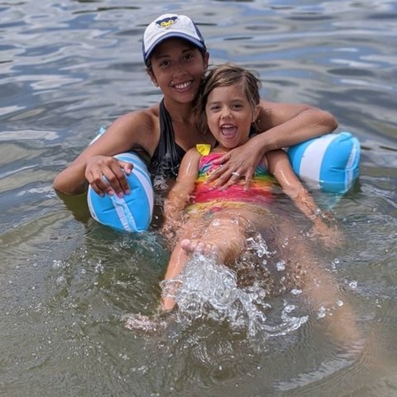 Meet your Posher, Ginny - Picture 1 of 1